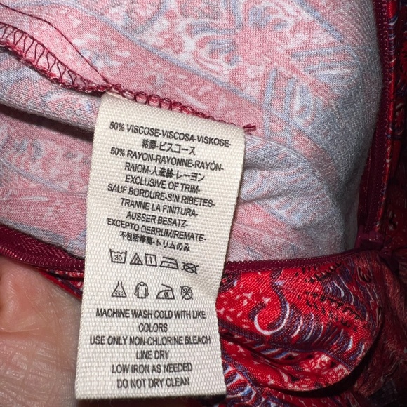 Long Red Jumpsuit Spaghetti Strap V-neck Asian Print Free People by Urban Outfit - Picture 8 of 8